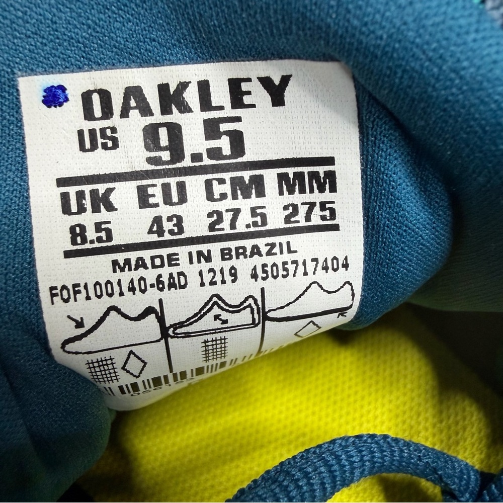NWT - Oakley EVZERO Teal & Navy Blue Striped Athletic Sneakers M9.5 - Picture 11 of 12